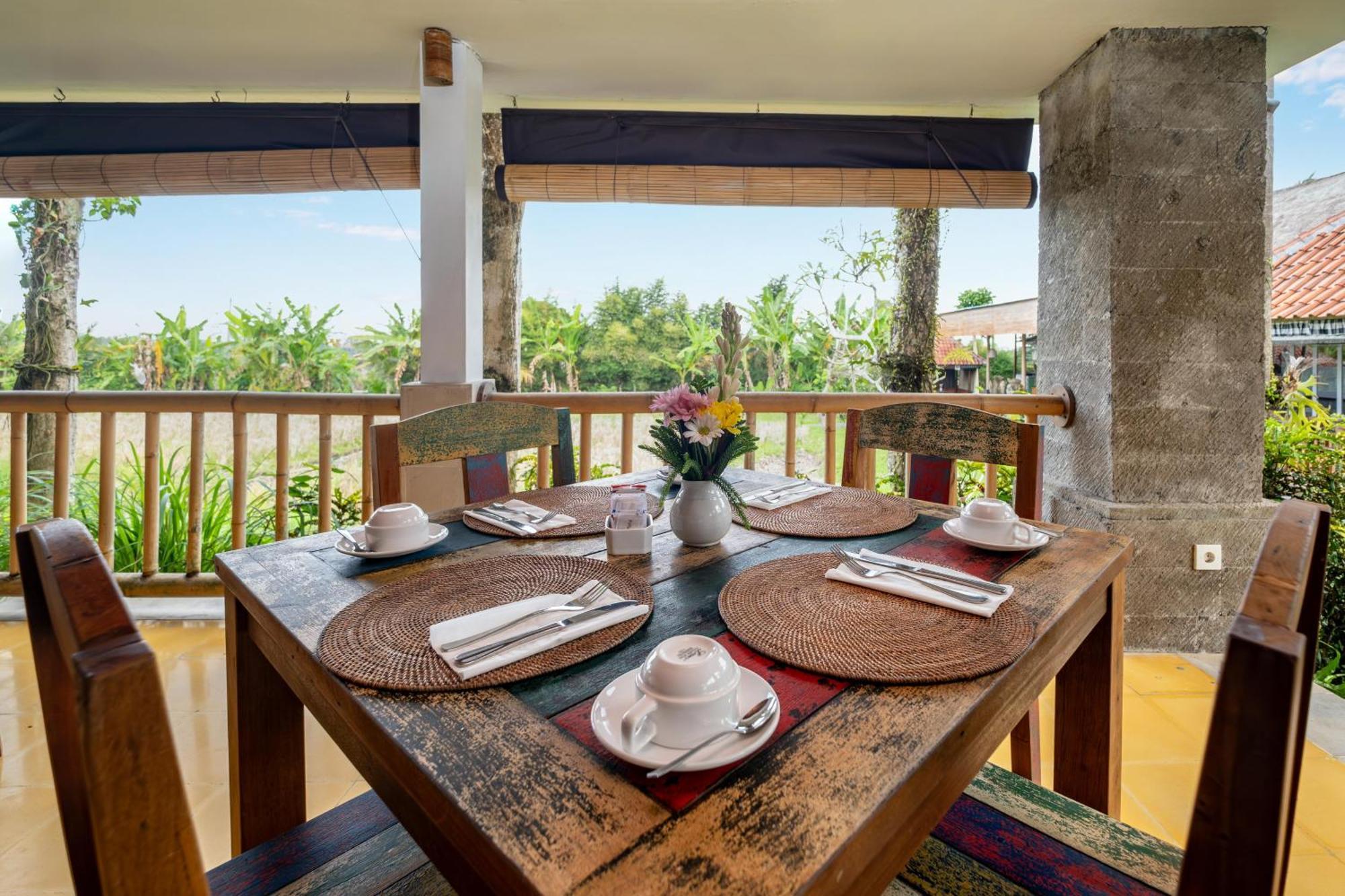 Alam Puisi Villa Ubud Exterior photo